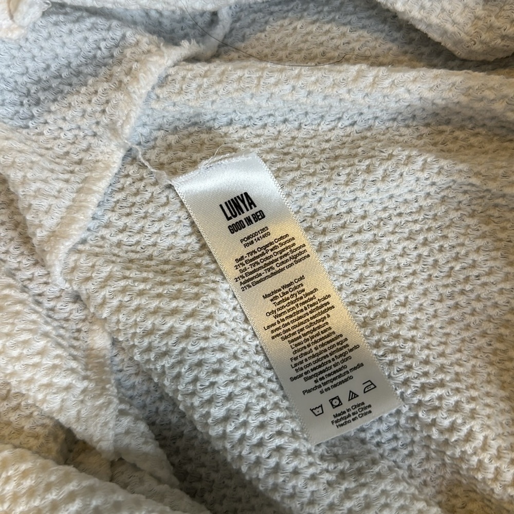 Lunya Organic Cotton Seersucker Midi Dress in white size Medium - Picture 5 of 8